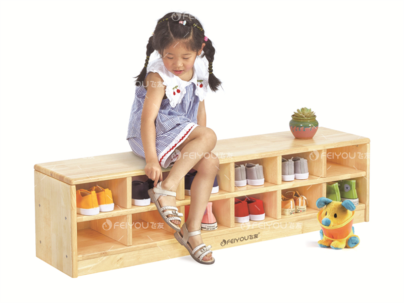 移動衣帽柜-浙江幼兒園家具品牌前10名